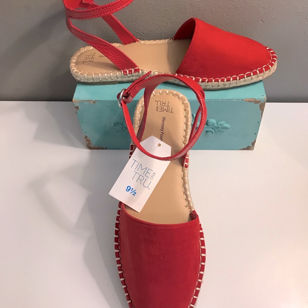 Time and Tru Espadrilles